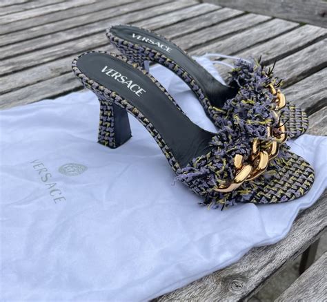 tacchi di versace